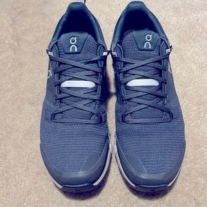 On Cloud Waterproof Cloudwander Trail sneaker